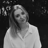 Саша Іванова